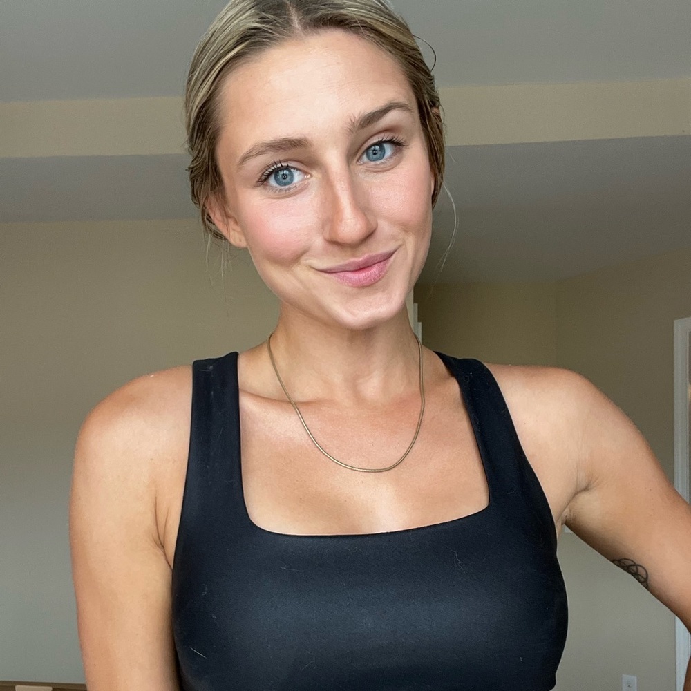 Meet your Posher, Courtney